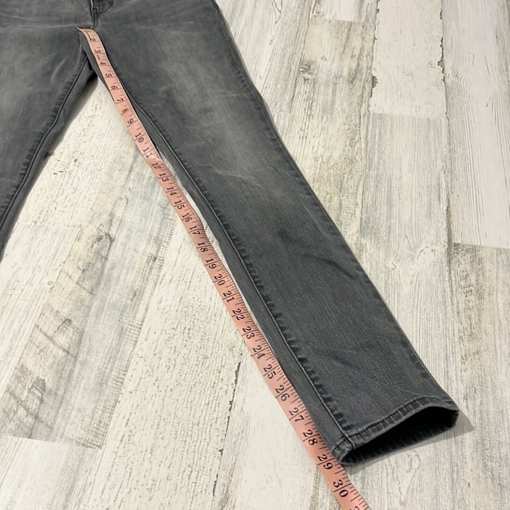 Levi’s Gray 311 Shaping Skinny Jeans Size 28 - Picture 9 of 9
